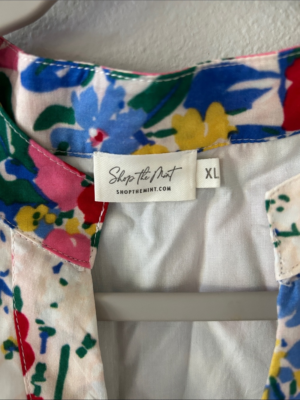 Shop the Mint multicolor Floral V-Neck Tiered Summer Dress NWOT Size XL - Picture 4 of 10